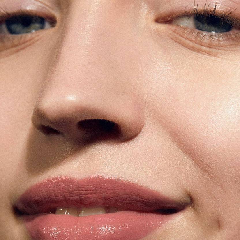 MÁDARA Cosmetics DAZZLE NIGHTS Satin Shine Lipstick (3.8g) Verkauf
