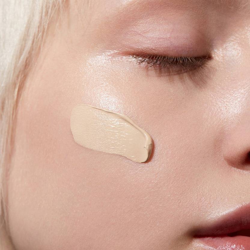 MÁDARA Cosmetics SKINONYM Semi-Matte Peptide Foundation (30ml) 50% Rabatt mit kostenlosem Versand