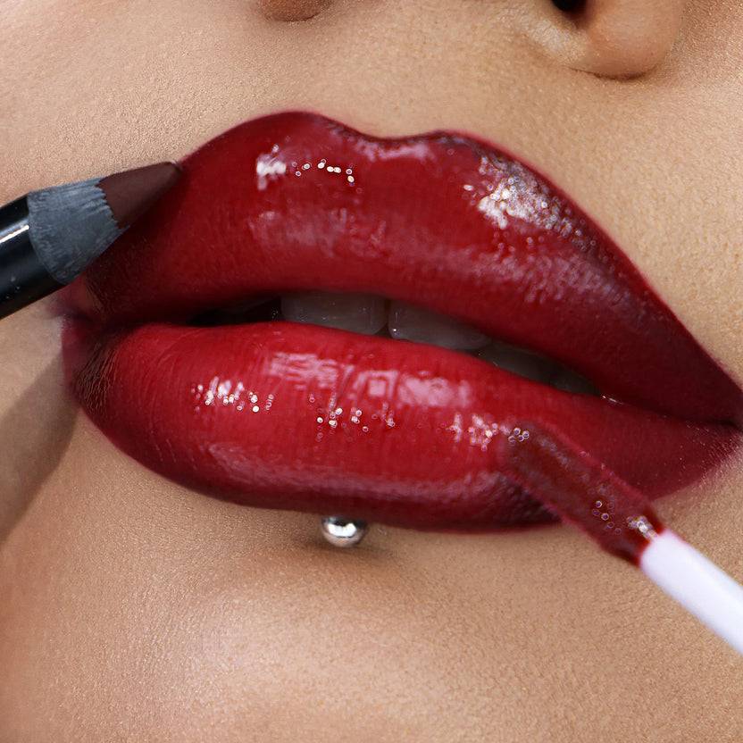 Glamlite Cosmetics Ghost Face™ x Glamlite Blood Lip Kit JETZT KAUFEN