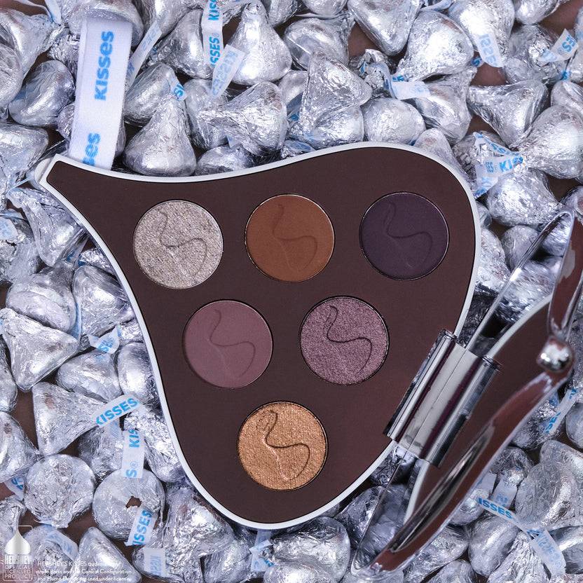 Glamlite Cosmetics Hershey's Kisses x Glamlite Milk Chocolate Palette (6.6g) Top Angebot
