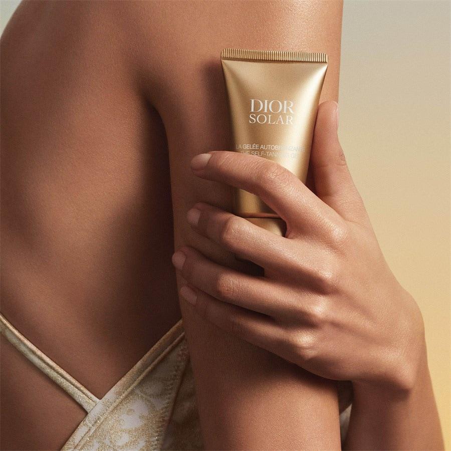 Dior Solar La Gelée Autobronzante Selbstbräuner fürs Gesicht – Natürlicher Glow und graduelle Bräunung von DIOR Großer Ausverkauf