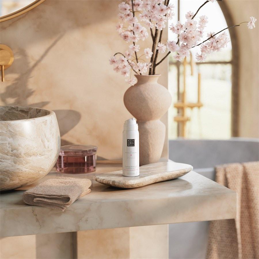 The Ritual Of Sakura Foaming Shower Gel von RITUALS Cyber Monday