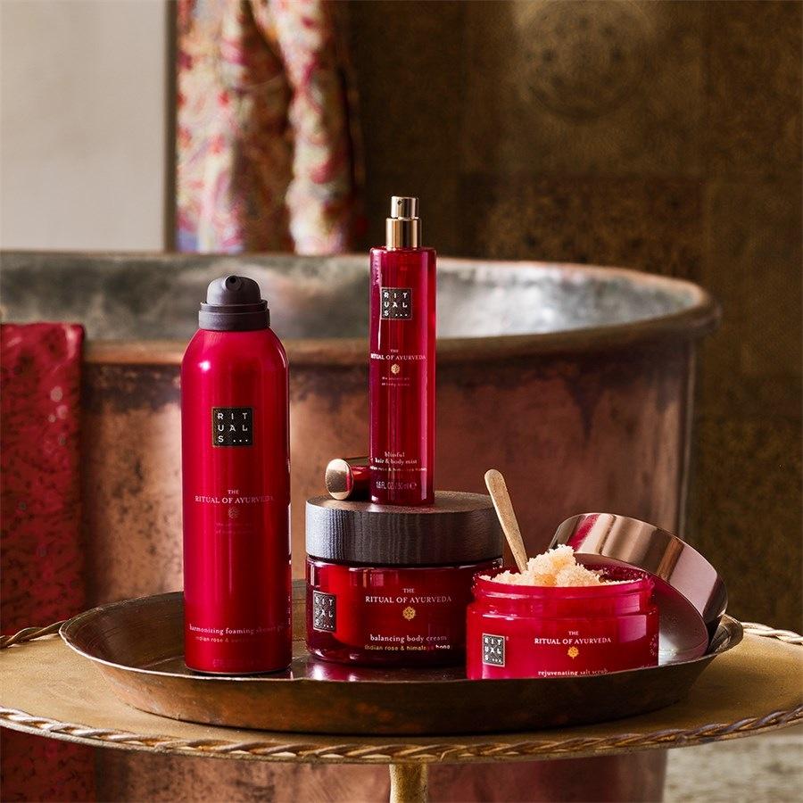 The Ritual Of Ayurveda Body Scrub punjabi pink salt & sweet almond von RITUALS Tägliche Deals