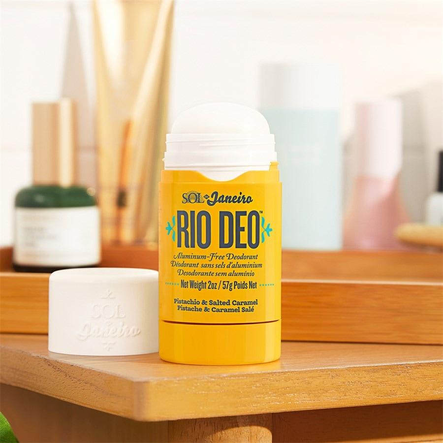Sol Cheirosa '62 Bum Bum Rio Deodorant Stick von Sol de Janeiro Nur noch ein Tag übrig