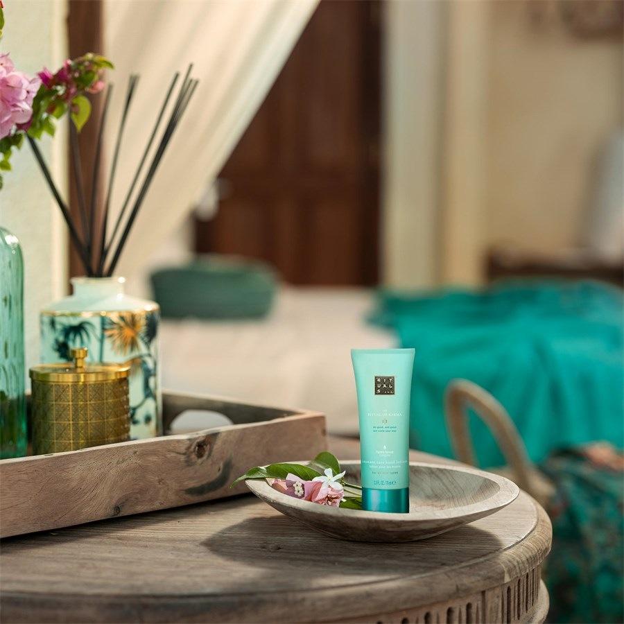 The Ritual Of Karma Instant Care Hand Lotion von RITUALS Fabrikverkauf
