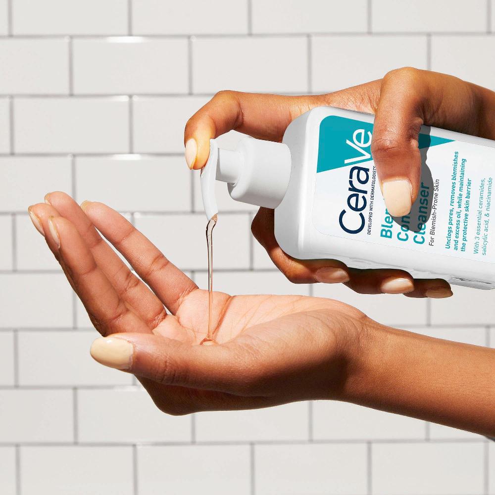 lookfantastic CeraVe Blemish Control Face Cleanser with 2% Salicylic Acid & Niacinamide for Blemish-Prone Skin 236ml Zeitbegrenzte Promotion