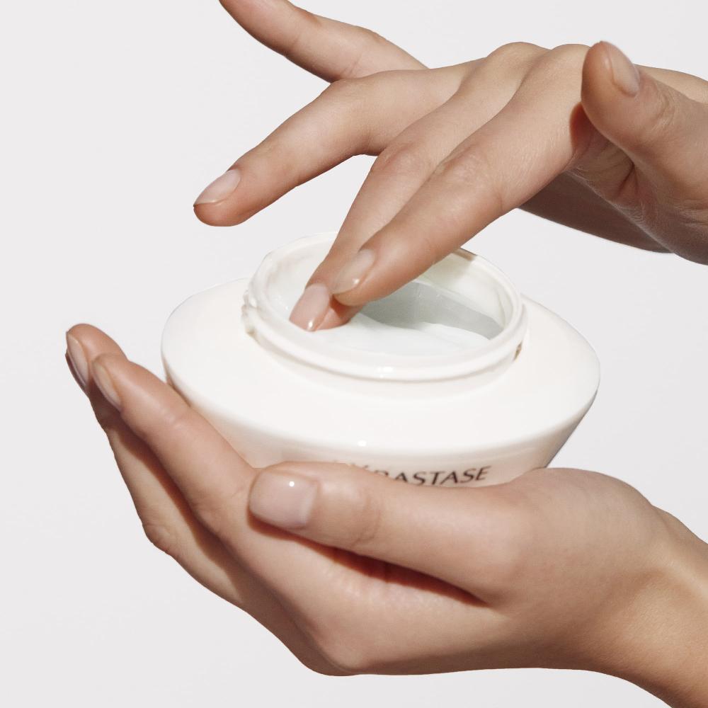 lookfantastic Kérastase Nutritive Masquintense Riche Intensiv Nährende Reichhaltige Maske für Sehr Trockenes Mittleres bis Dickes Haar 200 ml Bestseller