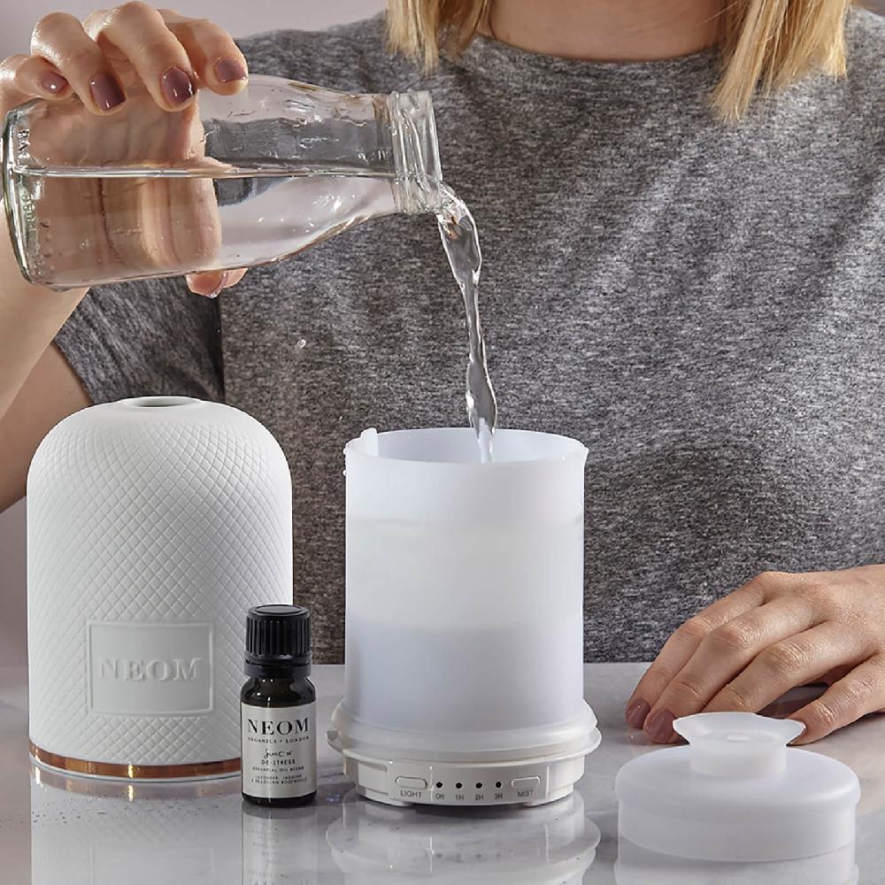 lookfantastic NEOM Feel Good Vibes Ätherische Ölmischung 10 ml Bestseller