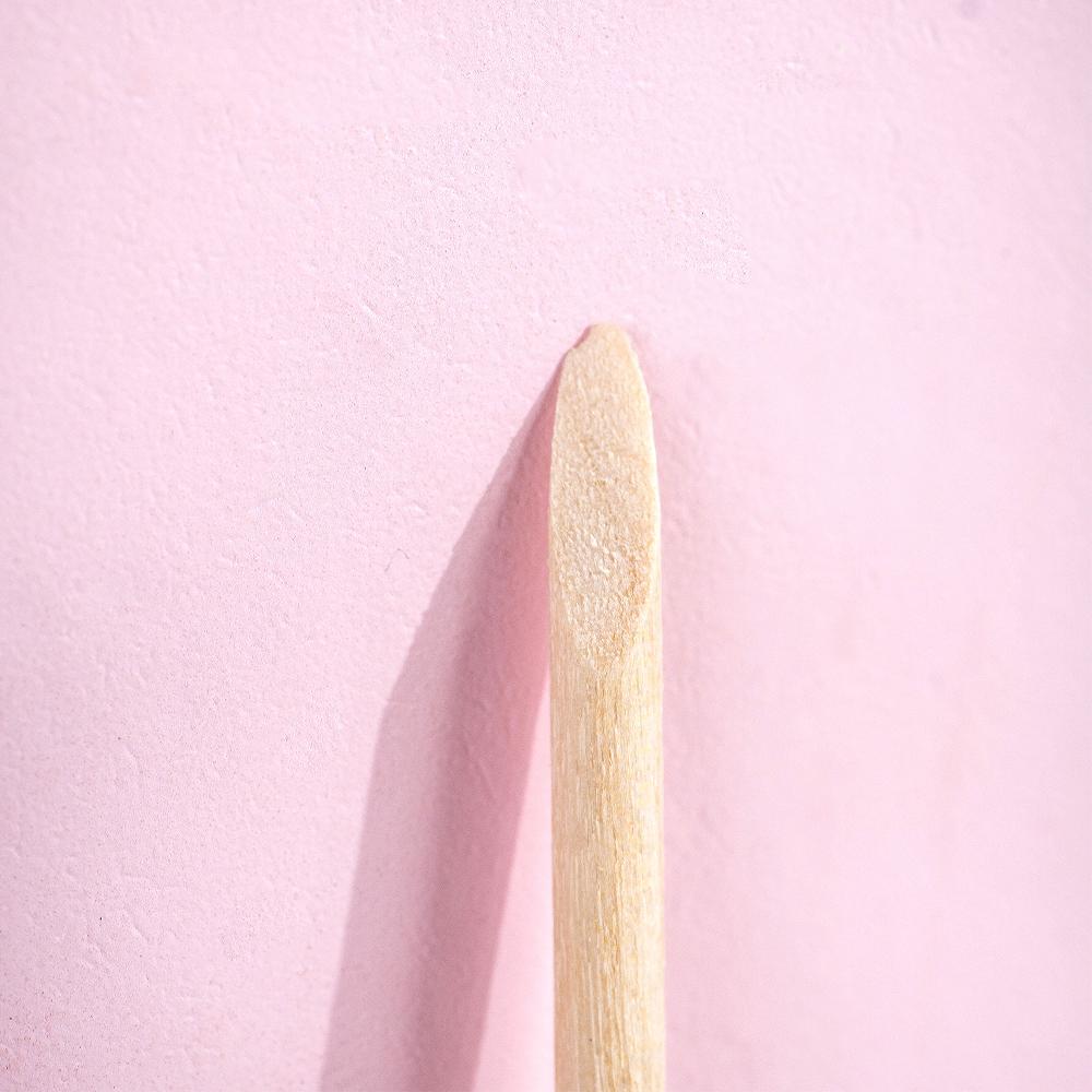 lookfantastic brushworks Kristall-Nagelhautstäbchen Kauf eins, bekomm eins gratis
