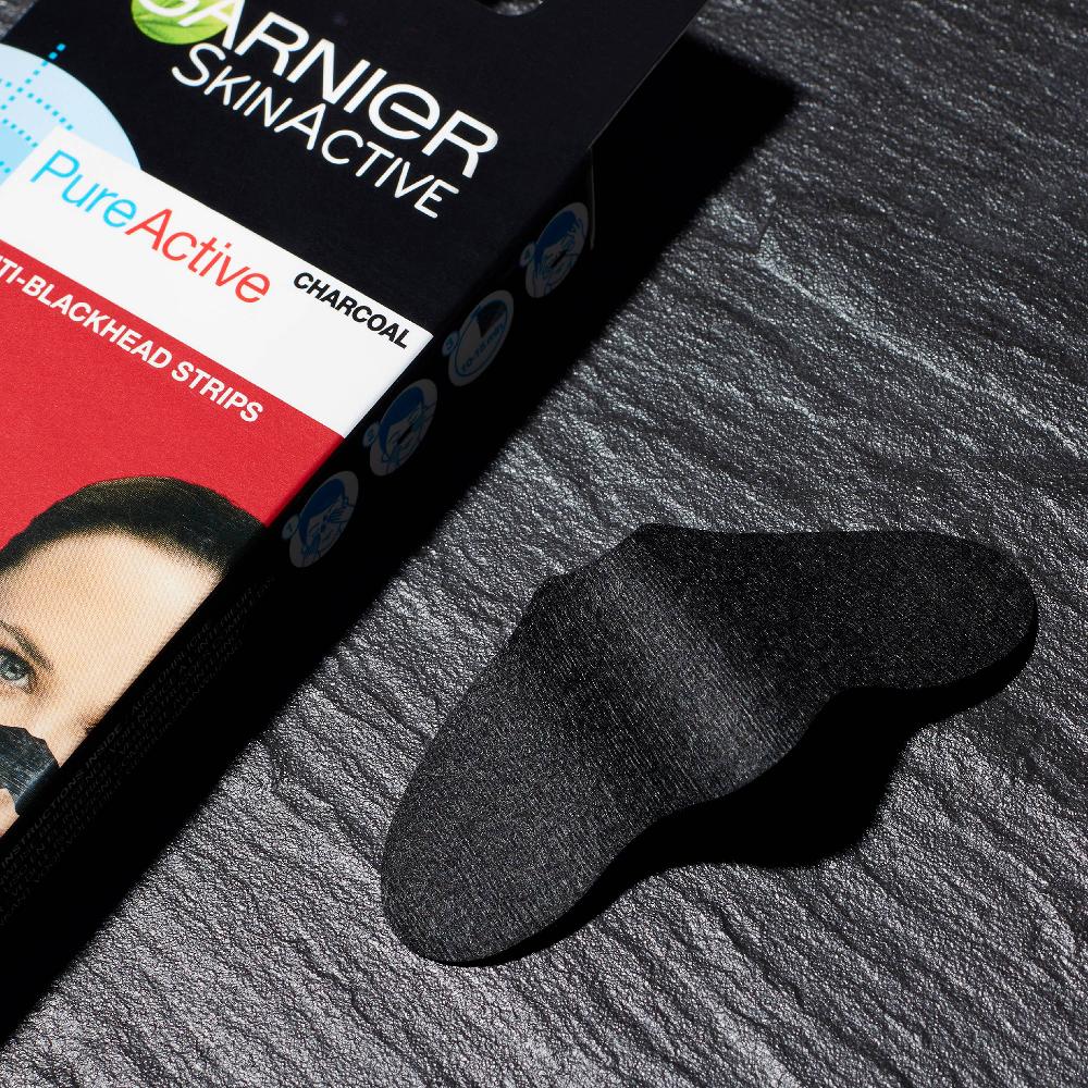 lookfantastic Garnier Pure Active Charcoal Anti-Blackhead Nose Strips x 4 Angebote