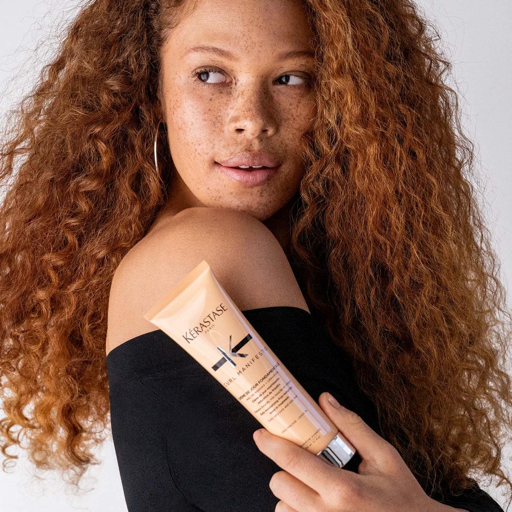 lookfantastic Kerastase Curl Manifesto Crème De Jour Fondamentale Leave-In-Cream 150ml Sonderangebot der Fabrik