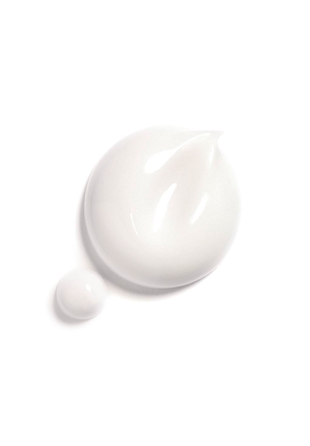 CHANEL HYDRA BEAUTY HYDRATISIERENDES UND LEUCHTKRAFT STEIGERNDES CREME-FLUID Fabrikladen